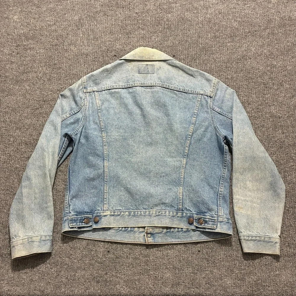 Vintage‎ Levis Mens Denim Trucker Jacket Size 44 Button Front USA Leather Patch